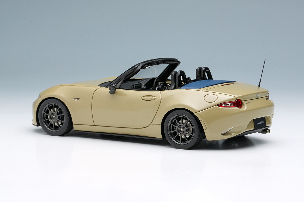MAZDA ROADSTER 1/43 ミニカー BM957-6010.jpg