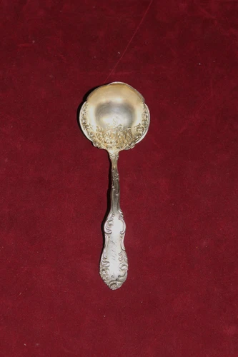 VINTAGE TOWLE STERLING SILVER OLD ENGLISH 1892 GRAVY LADLE