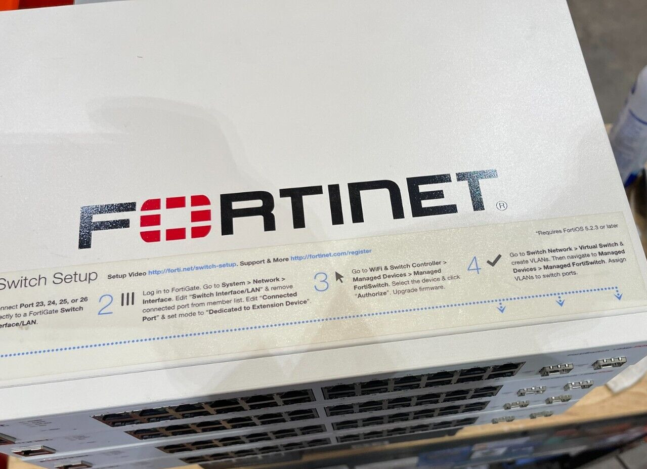как выглядит Fortinet FortiSwitch FS-124D-POE 24 Port Gigabit Ethernet Switch UNREGISTERED фото