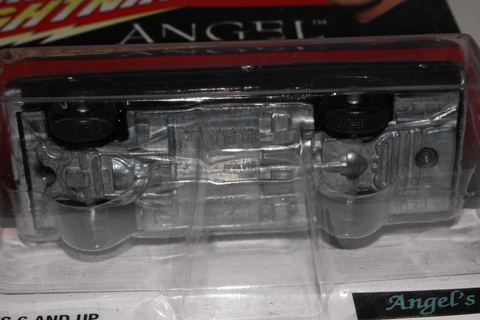 JOHNNY LIGHTNING BUFFY ANGEL 1967 PLYMOUTH GTX CONVERTIBLE, TOP DOWN, 1:64, NIB - Image 4 of 4