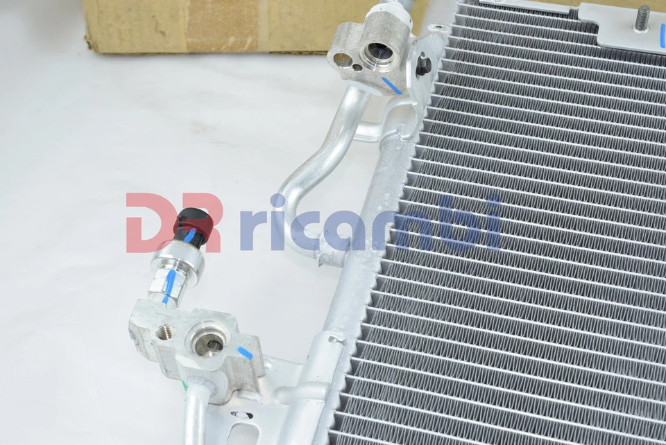 Condensateur Climattizatore OPEL Astra H Zafira B - OPEL 1850099 93178961 - Photo 4/4