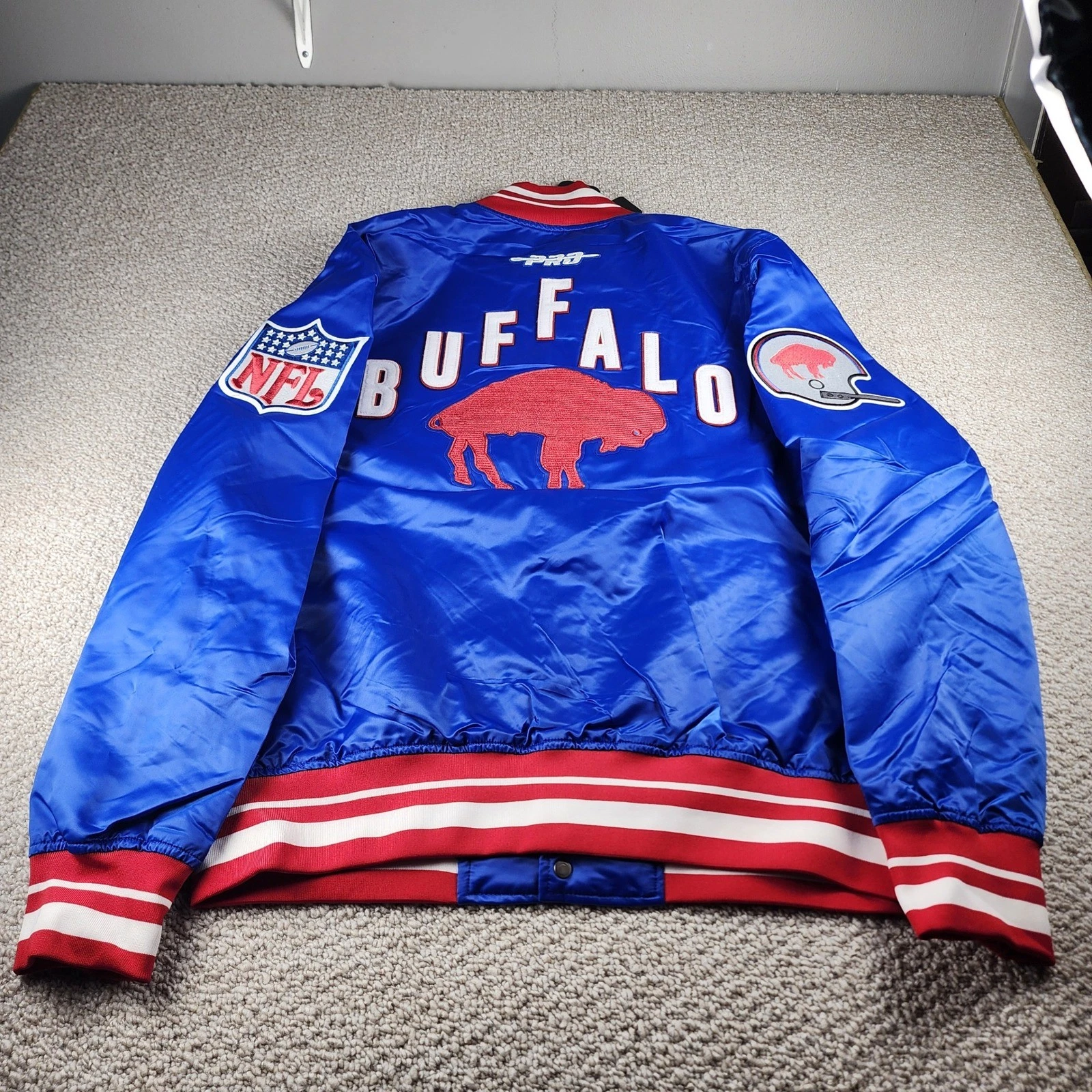 Pro Standard Buffalo Bills Varsity Jacket Mens L Blue NWT Satin NFL Bomber Sport - product detail image 11