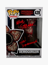 2018 Topps Stranger Things Season 1 Trading Cards 24