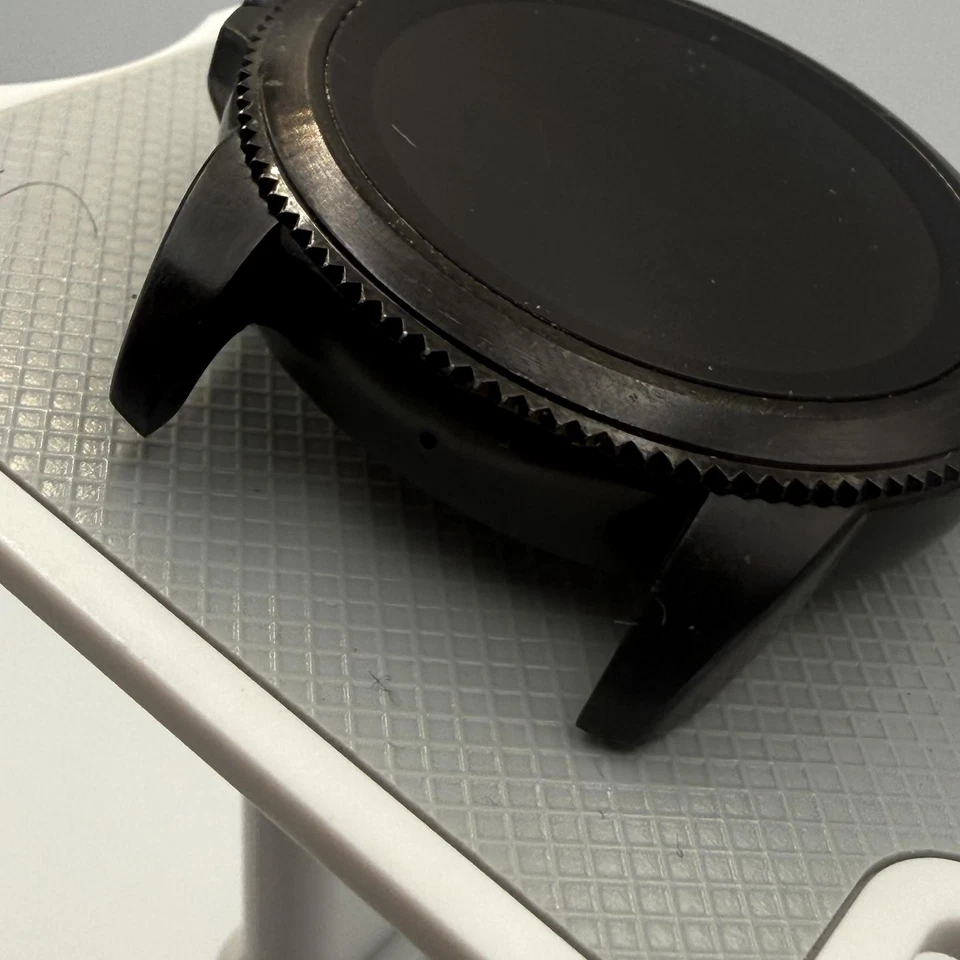 Reloj inteligente Fossil 44 mm Gen 5E de acero inoxidable con pantalla táctil (sin pulsera) Foto 3 de 4