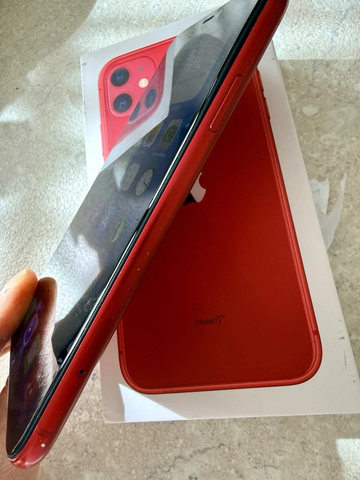 Apple iPhone 11 (PRODUCT)RED - 64GB (Senza operatore) A2221 (CDMA + GSM) - Immagine 3 di 4