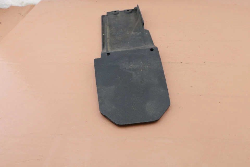 Motosierra McCulloch Pro Mac 610 OEM NUEVA placa inferior Foto 2 de 4