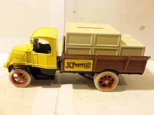 Ertl Mack Bulldog 1926 Crate Truck J.C. Penny 1:38 Scale Die Cast Bank - Picture 9 of 9