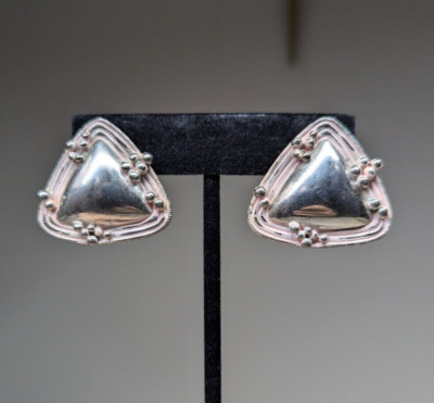 Vintage 80s Silver Tone Brutalist Textured Triangle Pale Pink Pierced Earrings