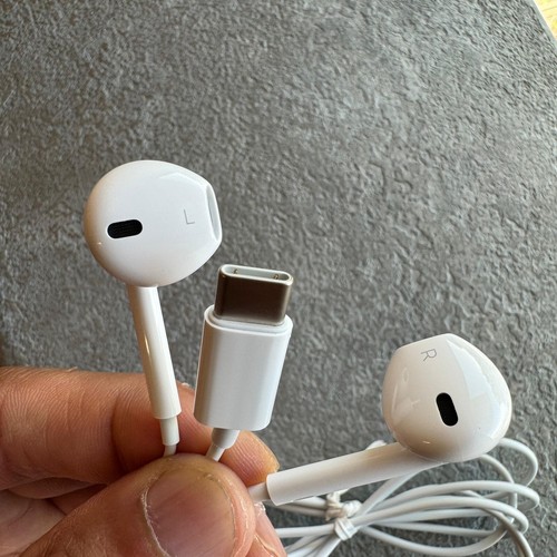 Genuine Apple iPhone 15 Pro 16 Pro Max 20W Mains Charger With Cable Headphones - 第 17/40 張圖片
