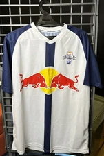 Red Bull Batalla Freestyle Jersey Size M Color White Rap Battle MC