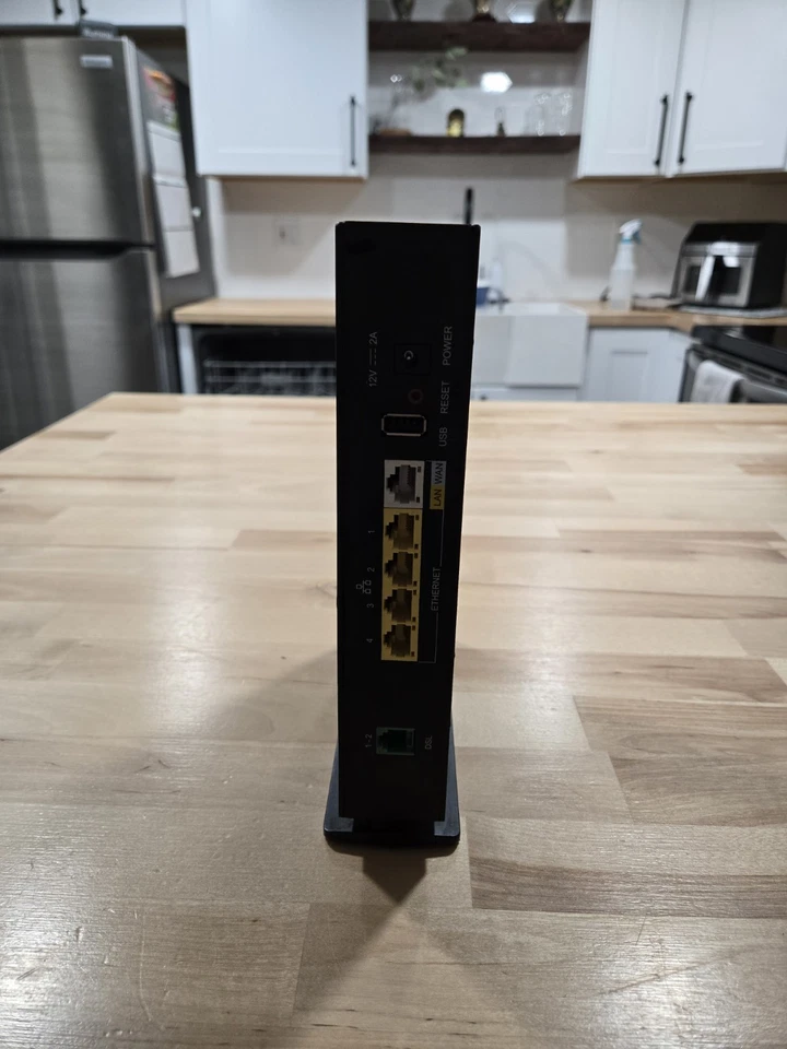 Centurylink Actiontec C3000A 5Ghz DSL Modem Wireless Router - Image 4 of 4