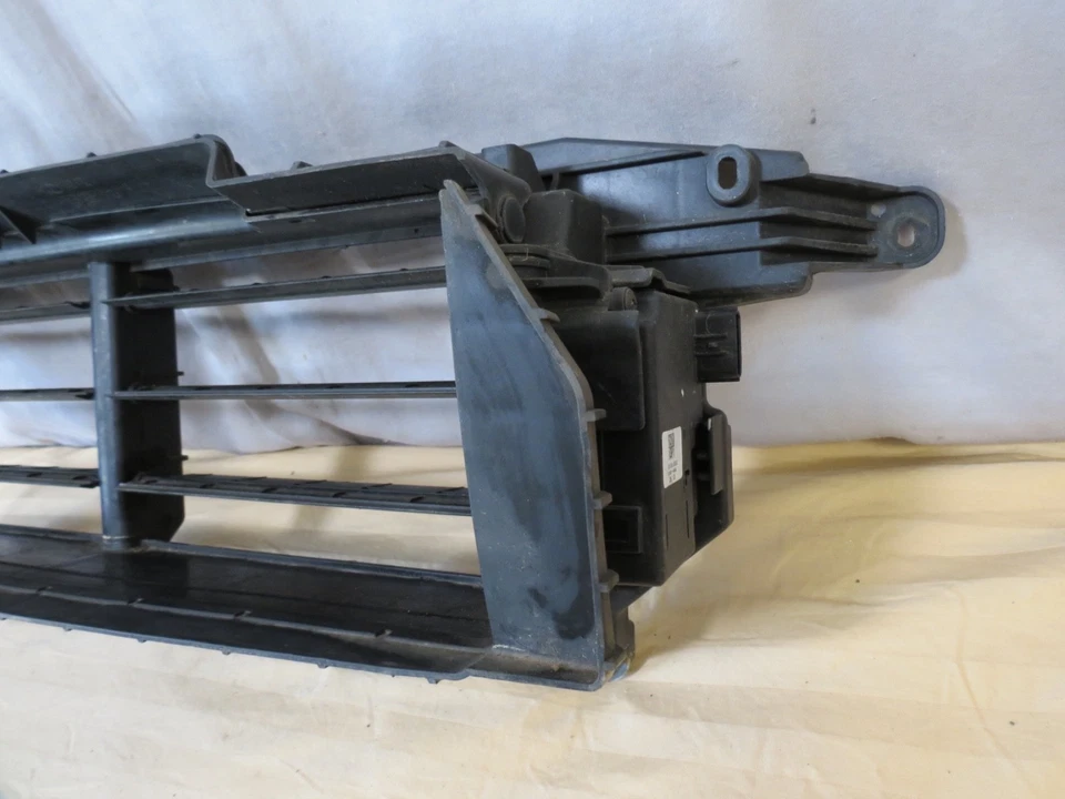 17 18 19 Kia Niro Front Bumper Active Air Shutter Duct Deflector 86958-G5000 Foto 2 de 4