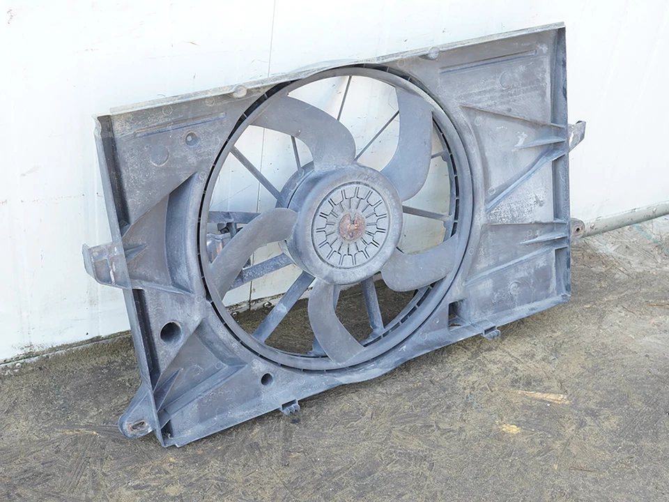 Radiador de refrigeración eléctrico Mercury Sable Ford Taurus 2008-2009 cubierta del ventilador Foto 3 de 4