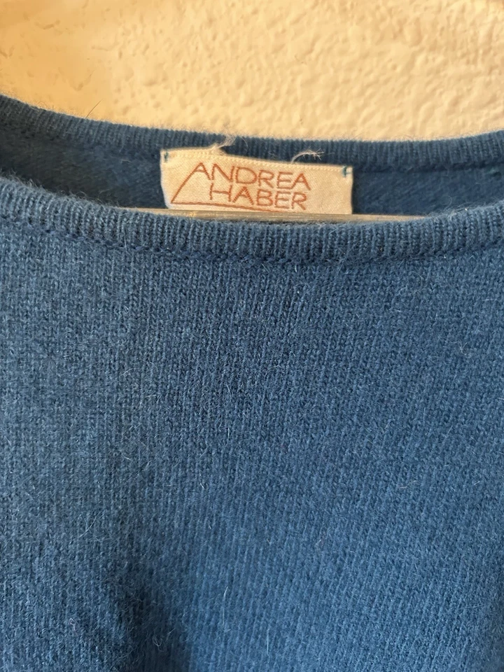 VTG 80’s Lambswool, Angora Batwing Sleeve Sweater Size Small Shoulder Pads - Image 2 of 4