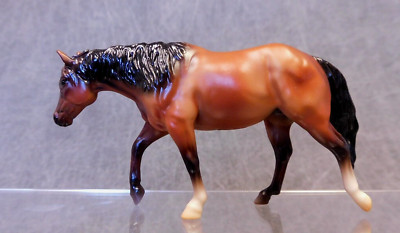 Breyer * Quarter Horse * Cassidy Deluxe Collection 10258 Stablemate Model Horse