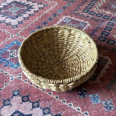 12'' Round Woven Wicker Basket Table Centerpiece Catch All