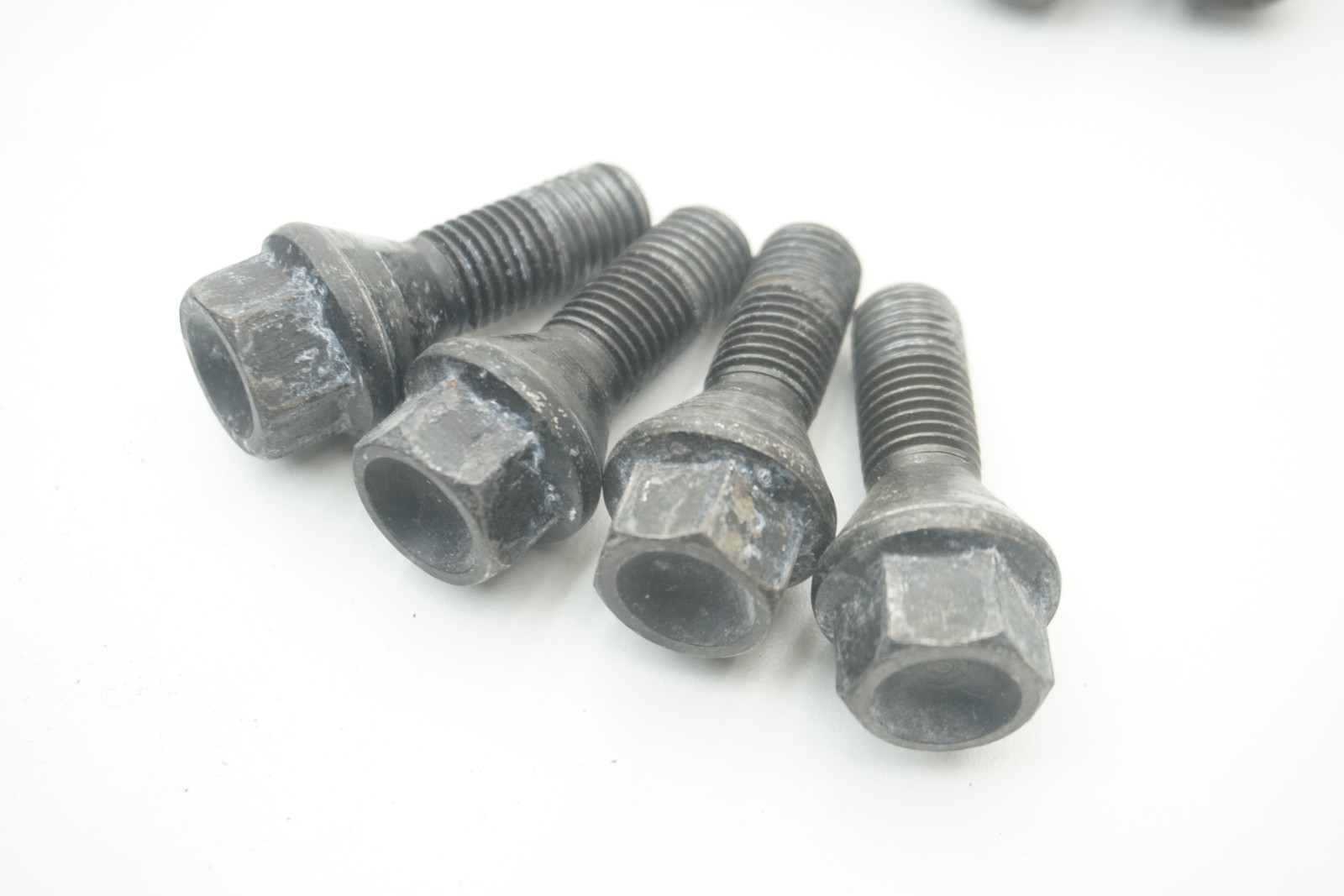 16 Wheel Lug Nuts 17mm 12x1.5mm Pitch 26mm Thread Length Lotus Elise 2zz 04-11