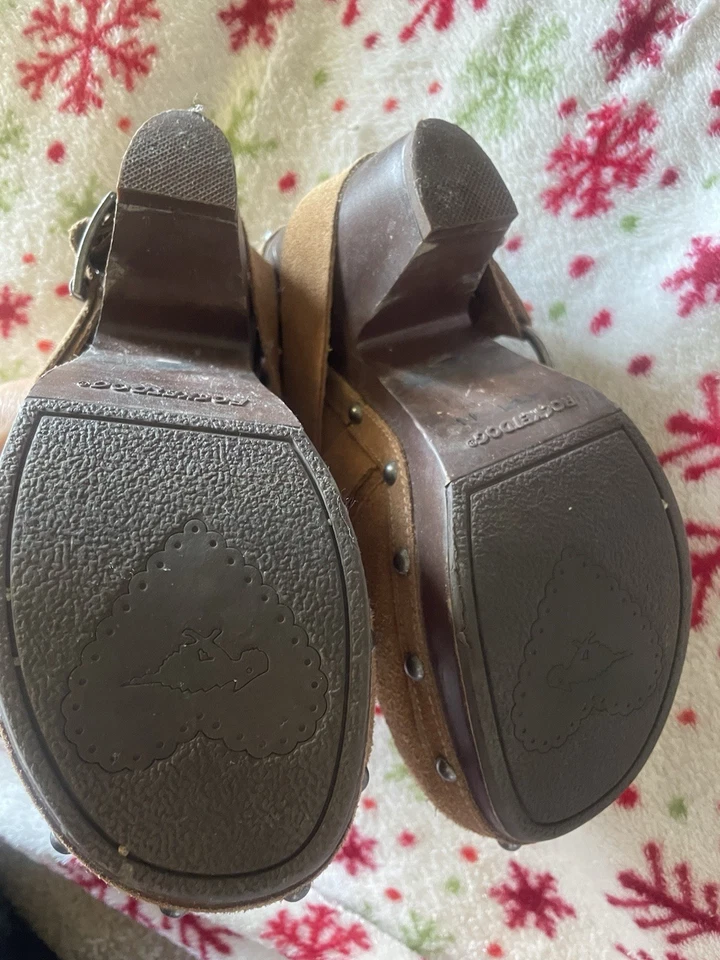 Zapatos con plataforma zueco de gamuza, marca Rocket Dog, talla 7 Foto 4 de 4