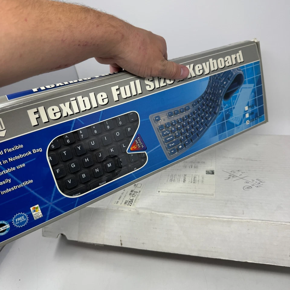 NEW ADESSO WATER PROOF FULL SIZED FLEX KEYBOARD USB OLD STOCK LIMITED 500 - Image 3 of 4