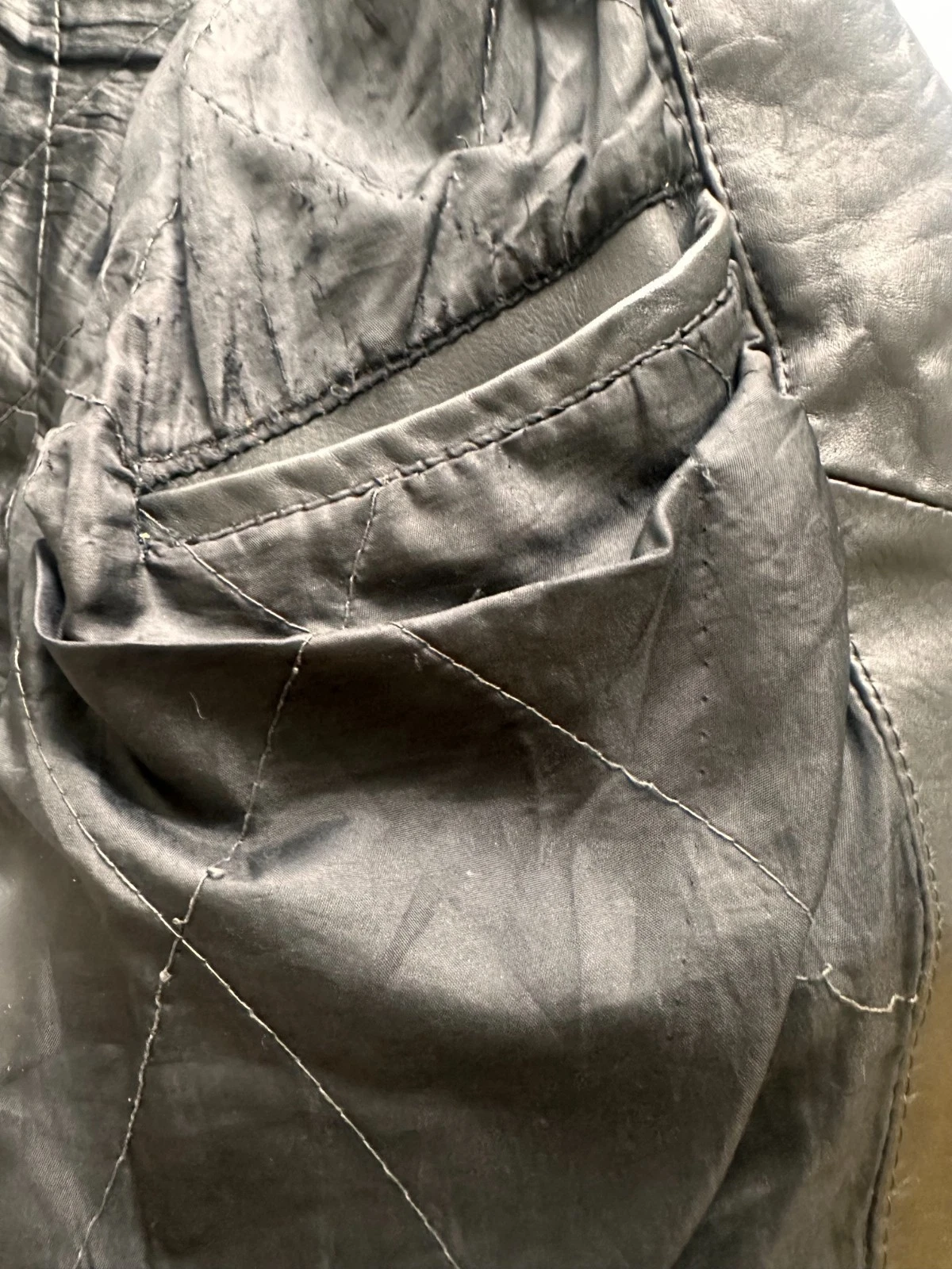 Vintage 90s Black Leather Biker Motorcycle Jacket Camden London Punk Belted HLC - product detail image 9