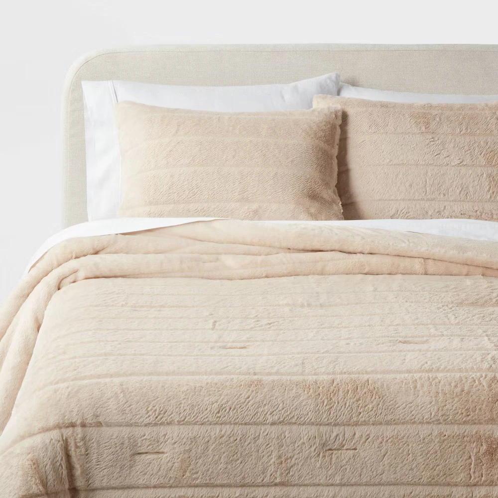 Threshold Luxe Faux-Fur Comforter & Sham Set Lightweight Review