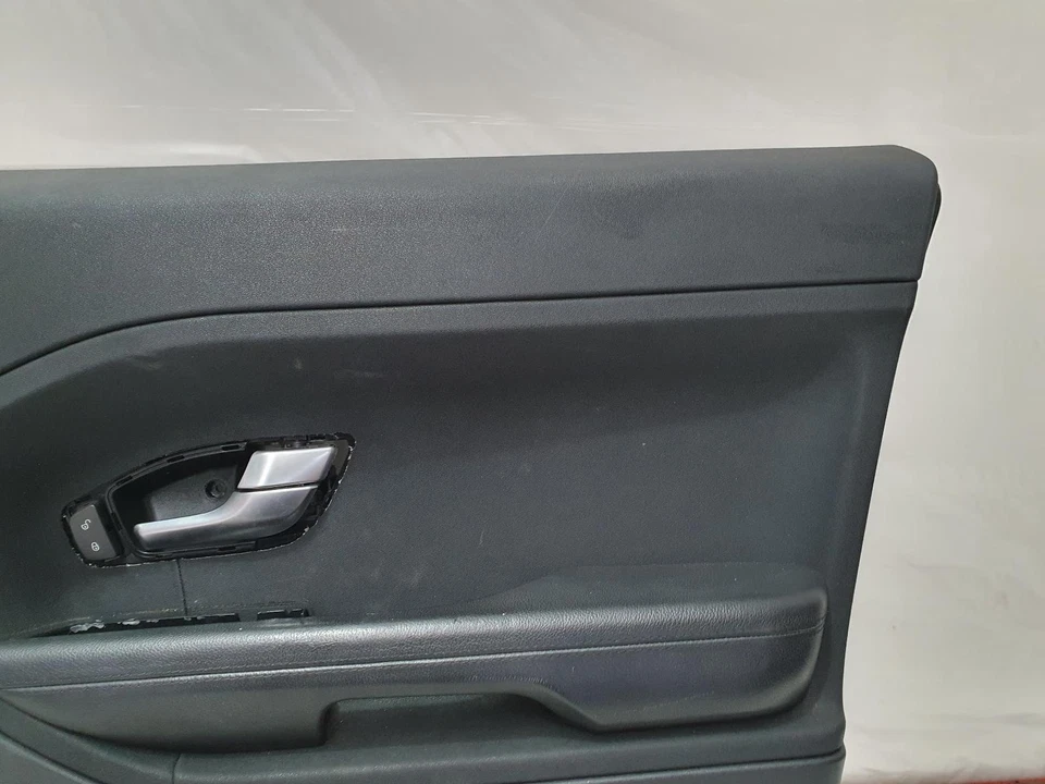 LANDROVER RANGEROVER EVOQUE L538  RH FRONT DOOR TRIM 5DR WAGON 11/11-01/19  - image 3 of 4