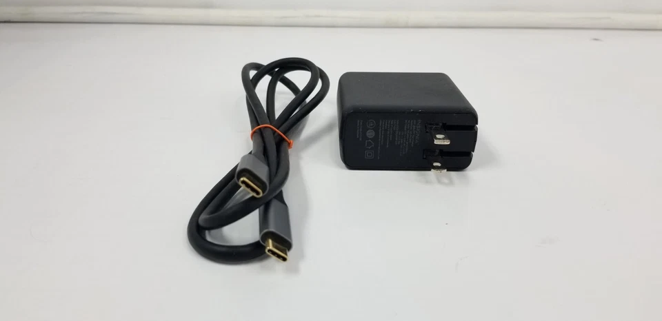Cargador de Pared Insignia NS-PAC65C 65W USB-C con Cable de 3 Pies ~Probado Excelente Estado Foto 4 de 4