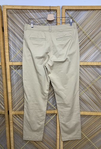 LL Bean Favorite Fit Khaki Pants 10 - Picture 4 of 9