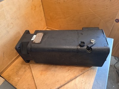 Siemens 1HU3076-0AC01-Z Servo Motor 1.4kW 2000RPM 175V 10Nm 9.3A  USED
