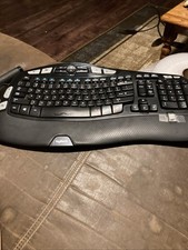 Logitech K350  Y-RBN90  Wireless Comfort Wave Ergonomic Keyboard W/ UNIFY USB