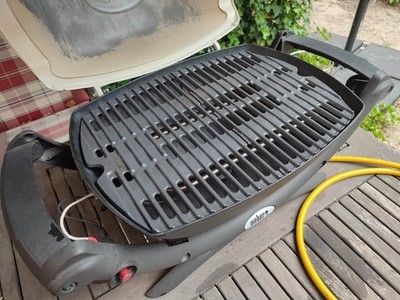 Weber Q 1000 Gasgrill - Schwarz (50010079)