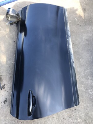 VW SCIROCCO (2008-2014) FRONT DOOR DRIVER RIGHT SIDE IN BLACK WITHOUT MIRROR