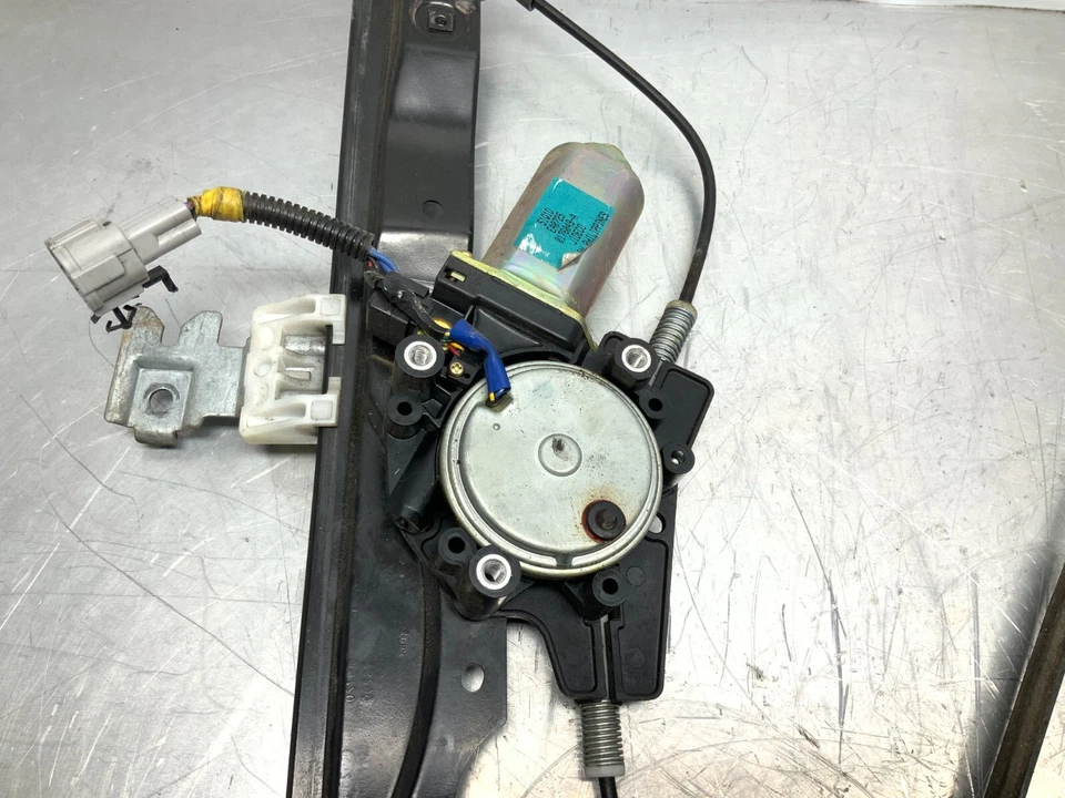 2004-2015 Nissan Armada motor regulador de janela dianteiro esquerdo do lado do motorista fabricante de equipamento original - Imagem 3 de 4