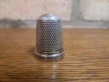 A nice Antique Henry Griffith Thimble Hallmarked silver Chester 1885