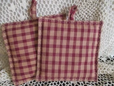 HANDMADE  HOMESPUN    POTHOLDERS  SET OF TWO