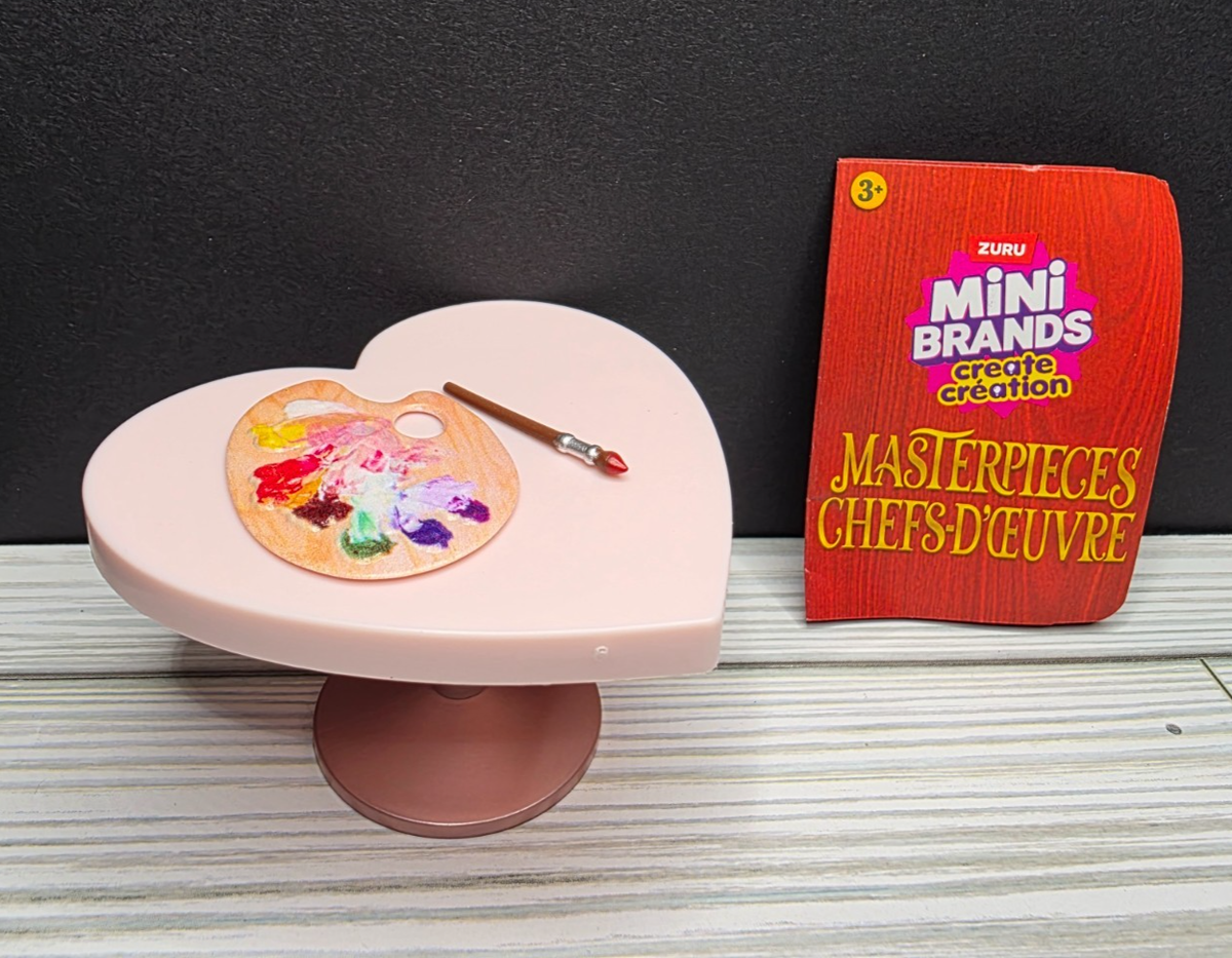 Zuru Mini Brands Create Bola Sorpresa Masterpieces Mini Art - 3 Obras De Arte En Miniatura (Pinturas O Esculturas) Y 2 Accesorios, Más De 50 Modelos, Para Niños De 6+ Años