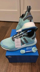 adidas gazelle silver green womens adidas Xbox NMD_V3 Mens Running Shoes (Green/Blue)