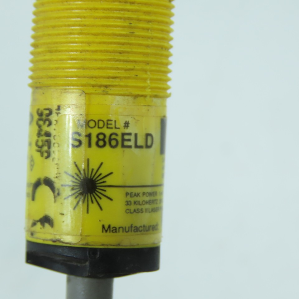 Banner S186ELD 18mm Plastic Threaded Barrel Laser Emitter