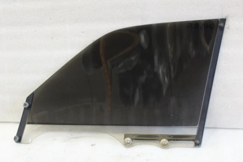 Lexus LS400 1994 lado del pasajero derecho puerta delantera ventana de vidrio Foto 2 de 4