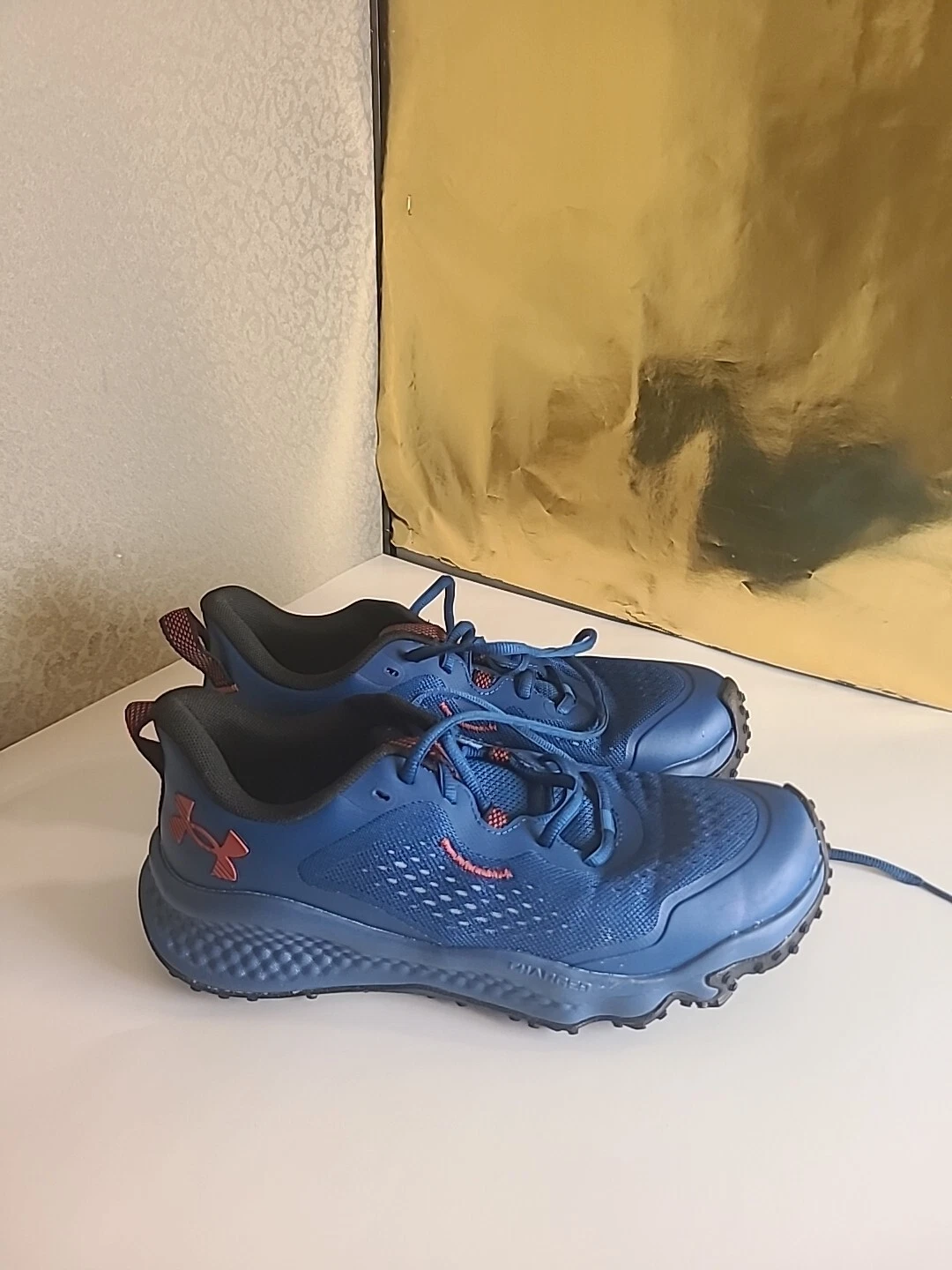 Under Armour UA Charged Maven Trail Size 8 Blue 3026136-401 Great Condition