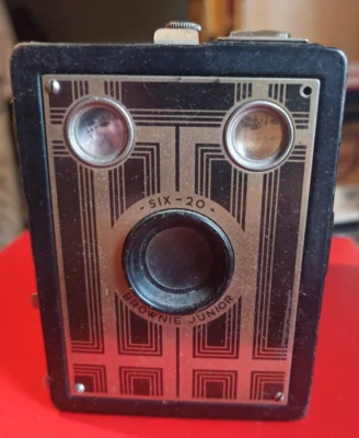 Kodak six-20 brownie junior Box - Photo 1/4