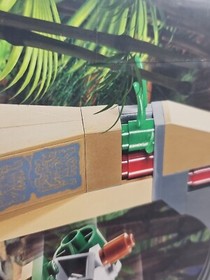 LEGO Indiana Jones: Temple of the Crystal Skull (7627) New Sealed Damaged Box 