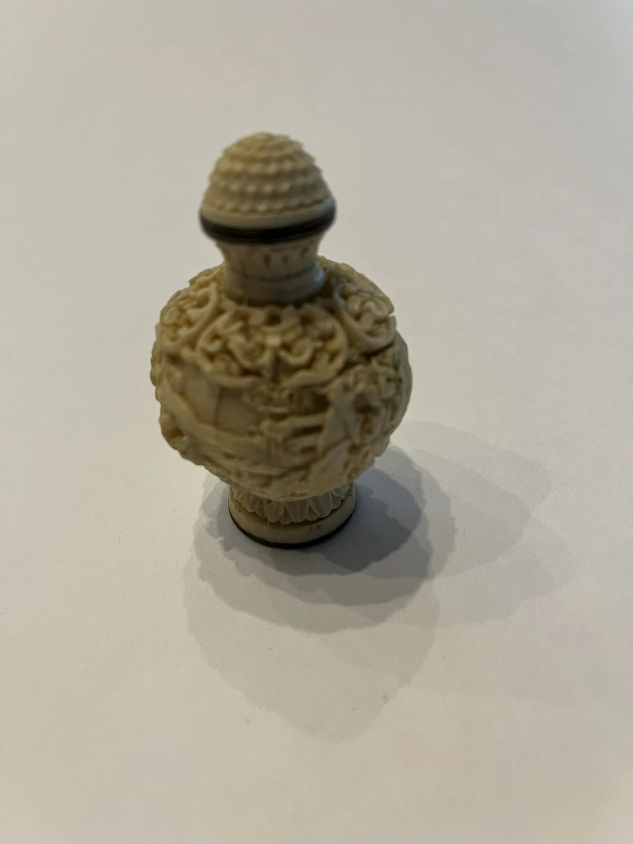 ​極緻彫刻 中国美術 鼻煙壺 象牙風 嗅ぎたばこ入れ 古美術 骨董 アンティーク 極緻彫刻 中国美術 鼻煙壺 象牙風 嗅ぎたばこ入れ 古美術 骨董