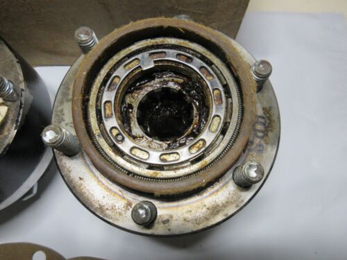 NOS Warn M208 New 6094 Locking Hubs Jeep J4800 Pickup Camper Special 10 Spline - Foto 9 di 12