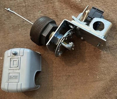 SQUARE D 9037HG36 CLOSED TANK FLOAT SWITCH - NEW