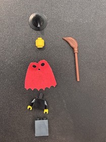 Lego Castle Fright Knights Witch Minifigure w/ cape 6097 6087 6037 cas032