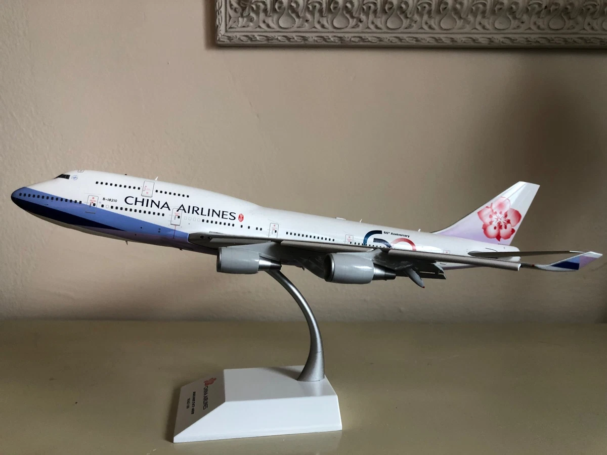 25+ JC Wings Boeing 747 Diecast Aircraft & Spacecraft 1:200 Scale