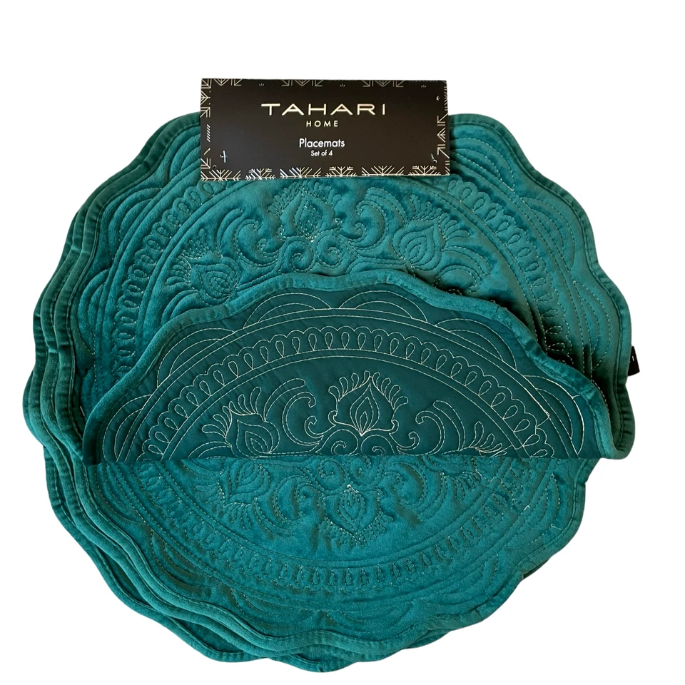 Tahari Medallion Christmas Green Velvet Velour Placemat Set Round 16" Luxury NEW - Image 2 of 4
