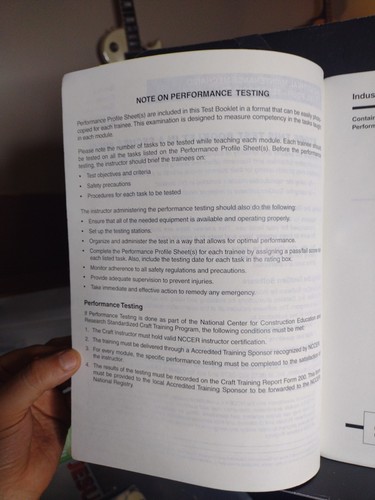 Industrial Maintenance Mechanic Level 4 Test Booklet NCCER Pearson Very Good - 第 3/13 張圖片