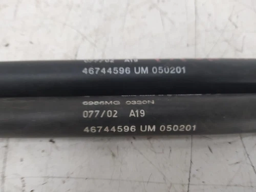 46744596 Amortiguadores Maletero/Porton para FIAT I PUNTO (176) BERLINA * 41002 - Imagen 2 de 2